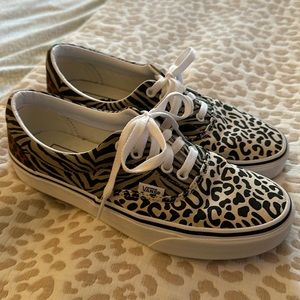 Leopard Vans